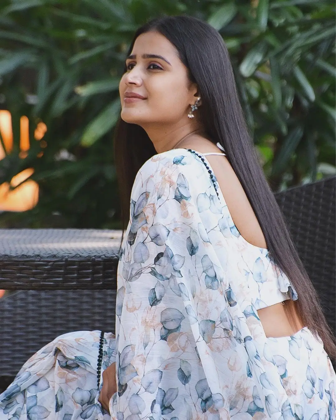 Indian Girl Kavya Shree In Traditional White Saree Blouse